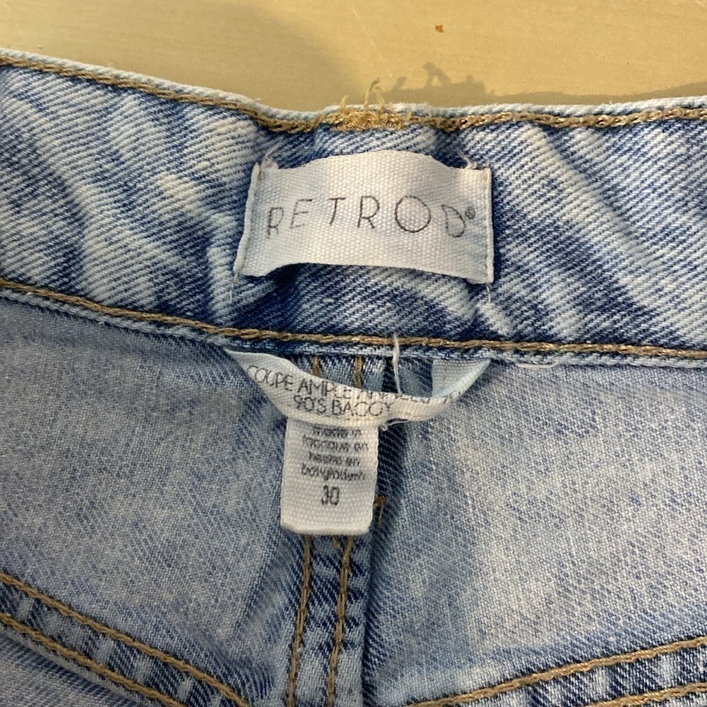 RETROD • High Waist 90s baggy Leg Denim Jeans - Picture 9 of 11